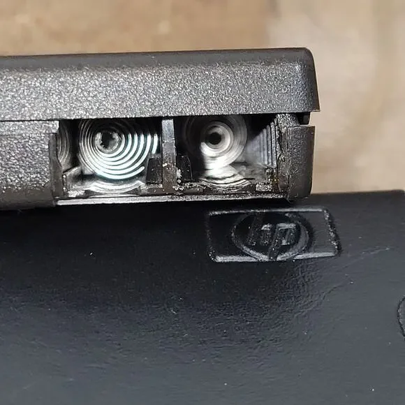 Lot of 4 Calculators HP 19B II, 12C, 28S, Texas Instruments TI-83 Plus For Parts - Picture 9 of 10